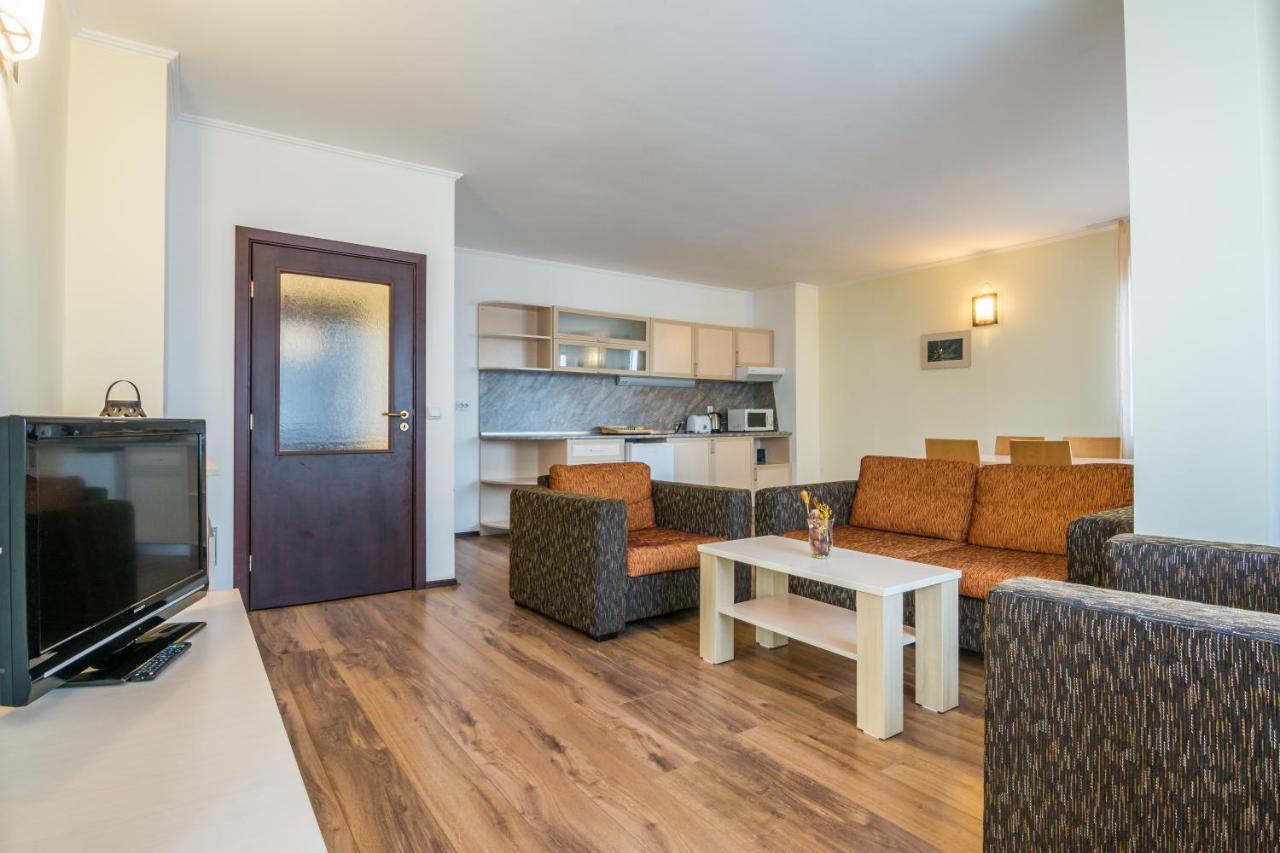 Apart Hotel Stenata Pamporowo Zewnętrze zdjęcie