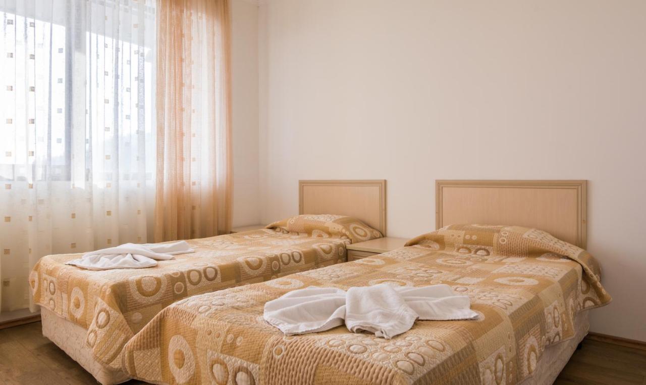 Apart Hotel Stenata Pamporowo Zewnętrze zdjęcie