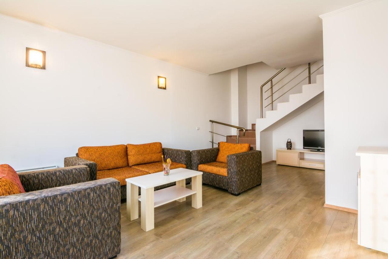Apart Hotel Stenata Pamporowo Zewnętrze zdjęcie