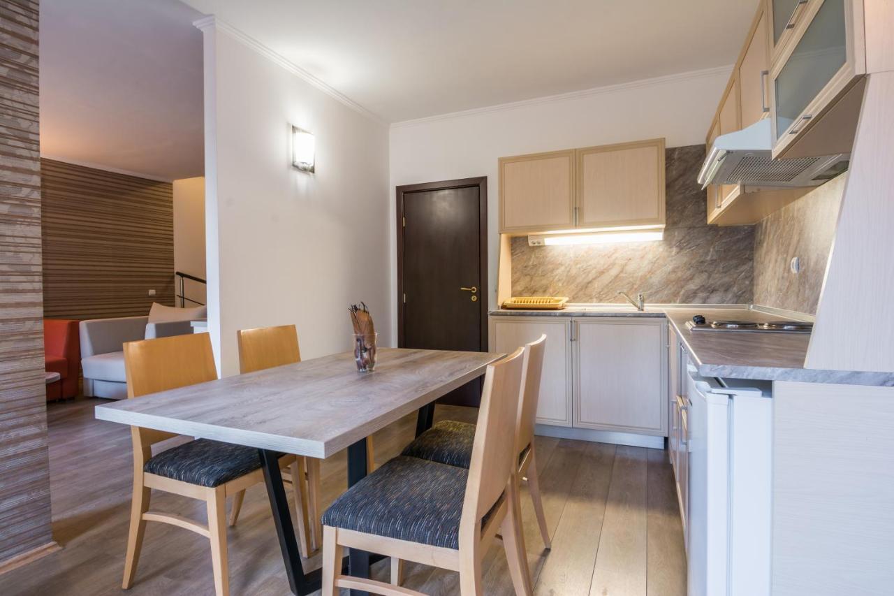 Apart Hotel Stenata Pamporowo Zewnętrze zdjęcie